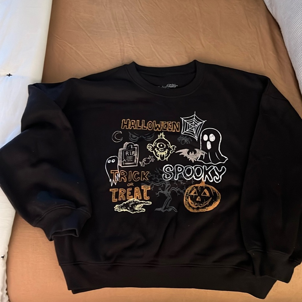 Living fully Halloween 🎃 ☠️👻